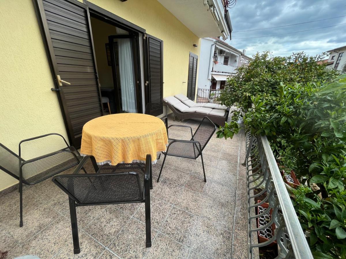 Holiday Apartments Sonne โรวีน ภายนอก รูปภาพ