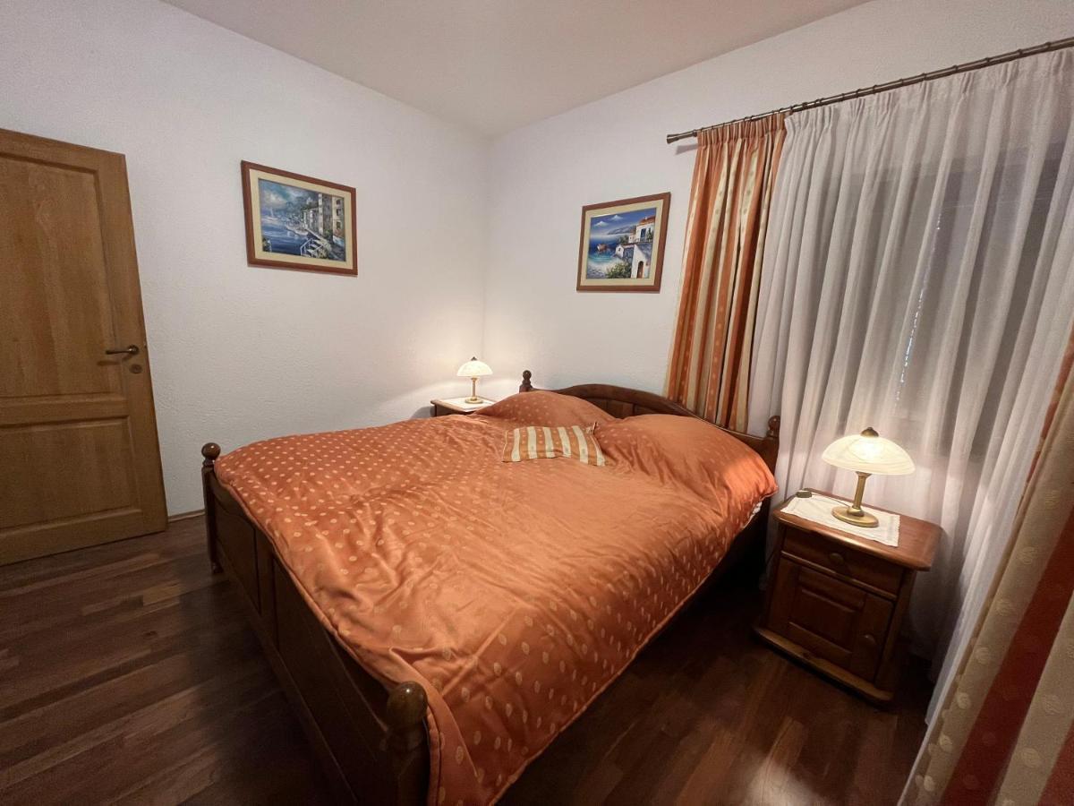 Holiday Apartments Sonne โรวีน ภายนอก รูปภาพ