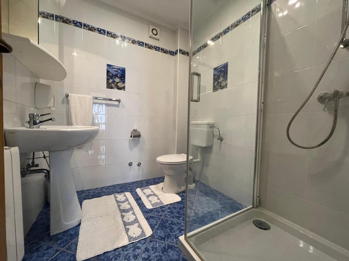 Holiday Apartments Sonne โรวีน ภายนอก รูปภาพ
