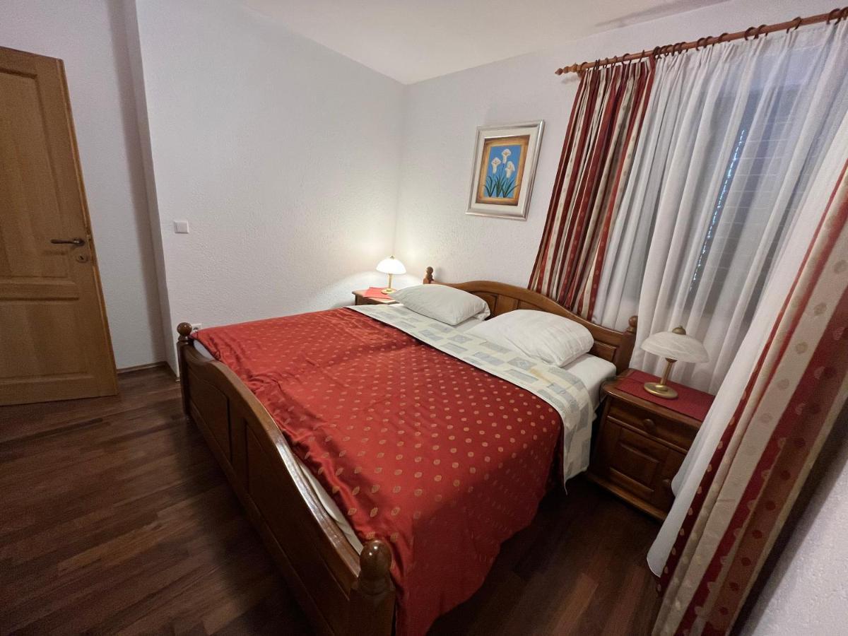 Holiday Apartments Sonne โรวีน ภายนอก รูปภาพ